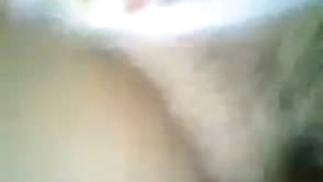 उलियाना ने बालों मूवी सेक्सी ब्लू पिक्चर वाली चूत दिखाई और कैमरे पर कांख