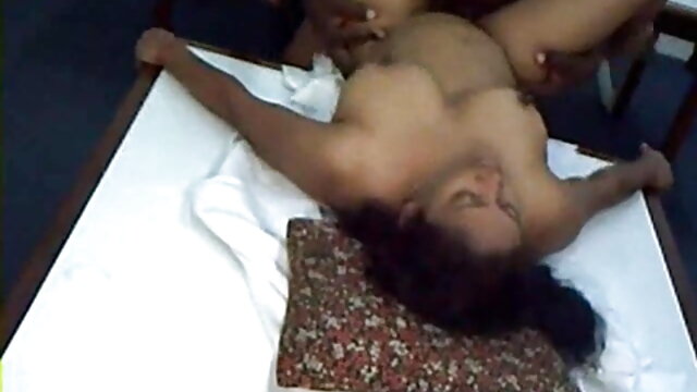 वेट ब्रेस्टेड गर्ल विथ वेटी ब्रेस्ट्स careses उसकी पुसी हिंदी सेक्सी मूवी पिक्चर फिल्म